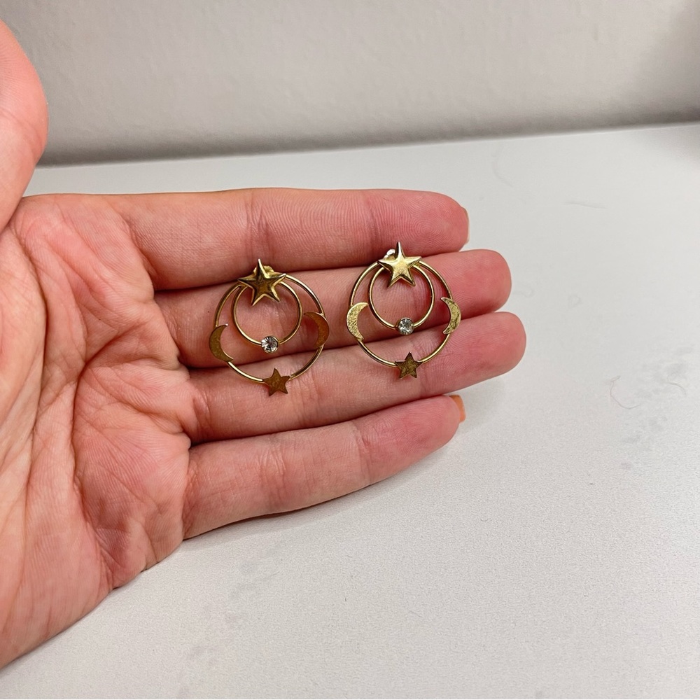 Gold star and moon earrings